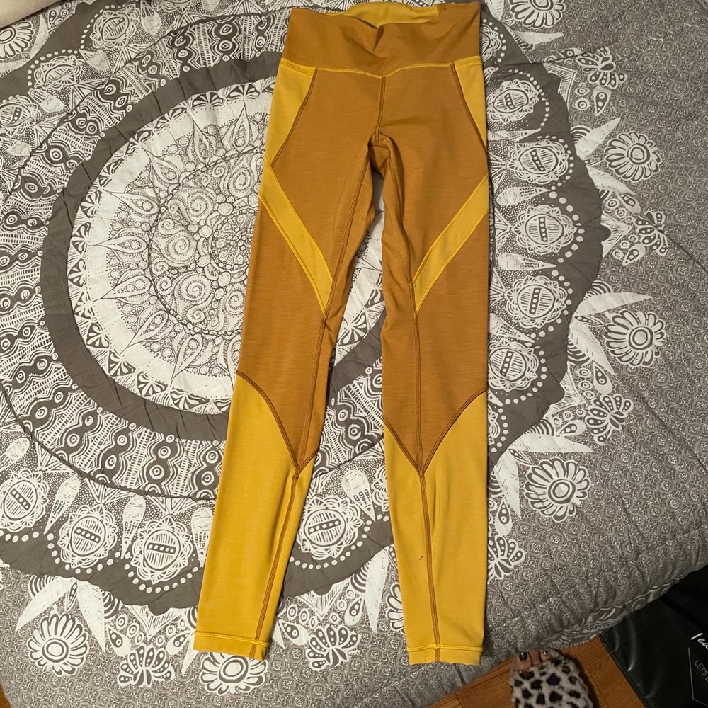 LULULEMON TRAIN TIGHTS SZ6